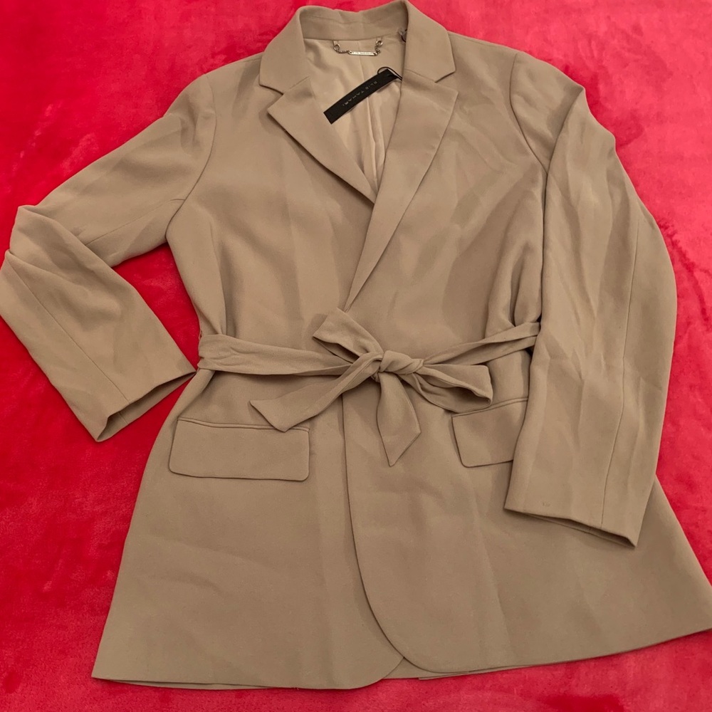 Brand New Elie Tahari Tie Blazer